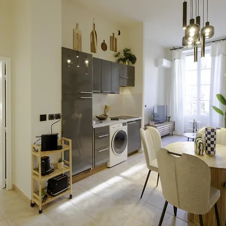 #38 Staywizus - 1bdr Place Massena - Near - Ac & Wifi Appartement *